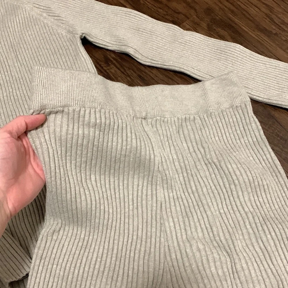 Ribbed tan set - Picture 2 of 14